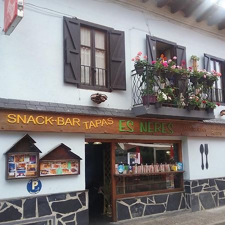 Casa Es Neres Hotel Les Exterior photo