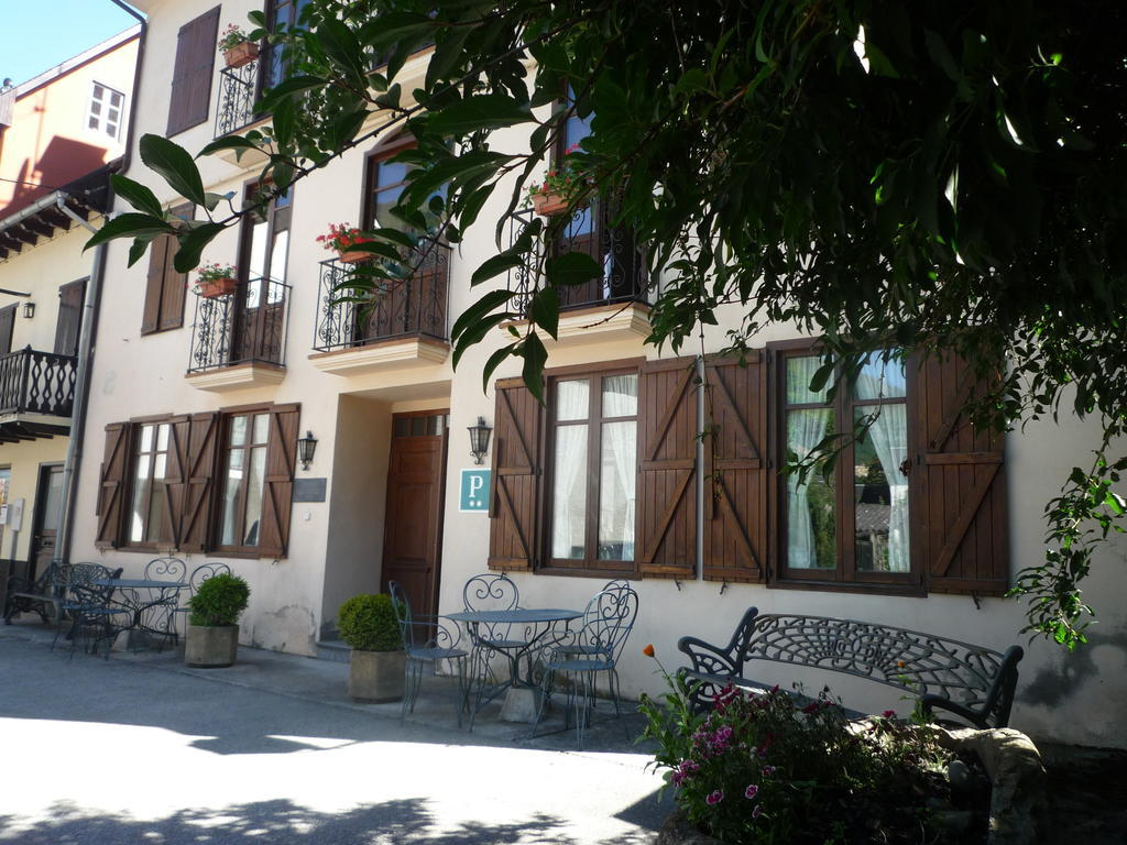 Casa Es Neres Hotel Les Exterior photo
