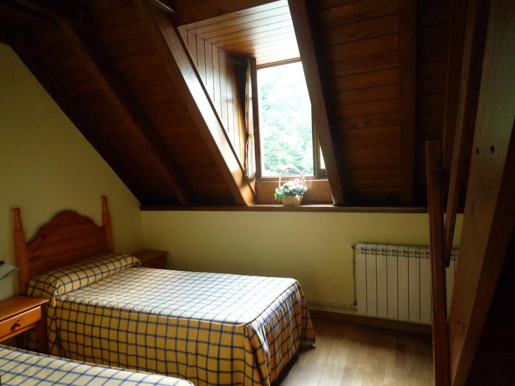 Casa Es Neres Hotel Les Room photo
