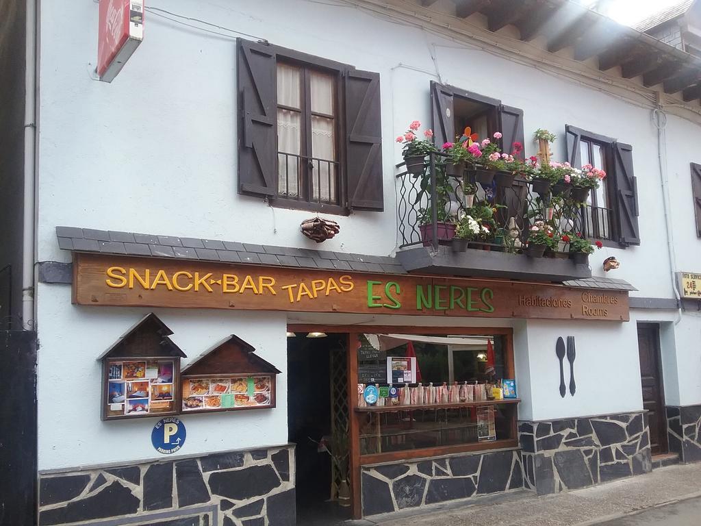 Casa Es Neres Hotel Les Exterior photo